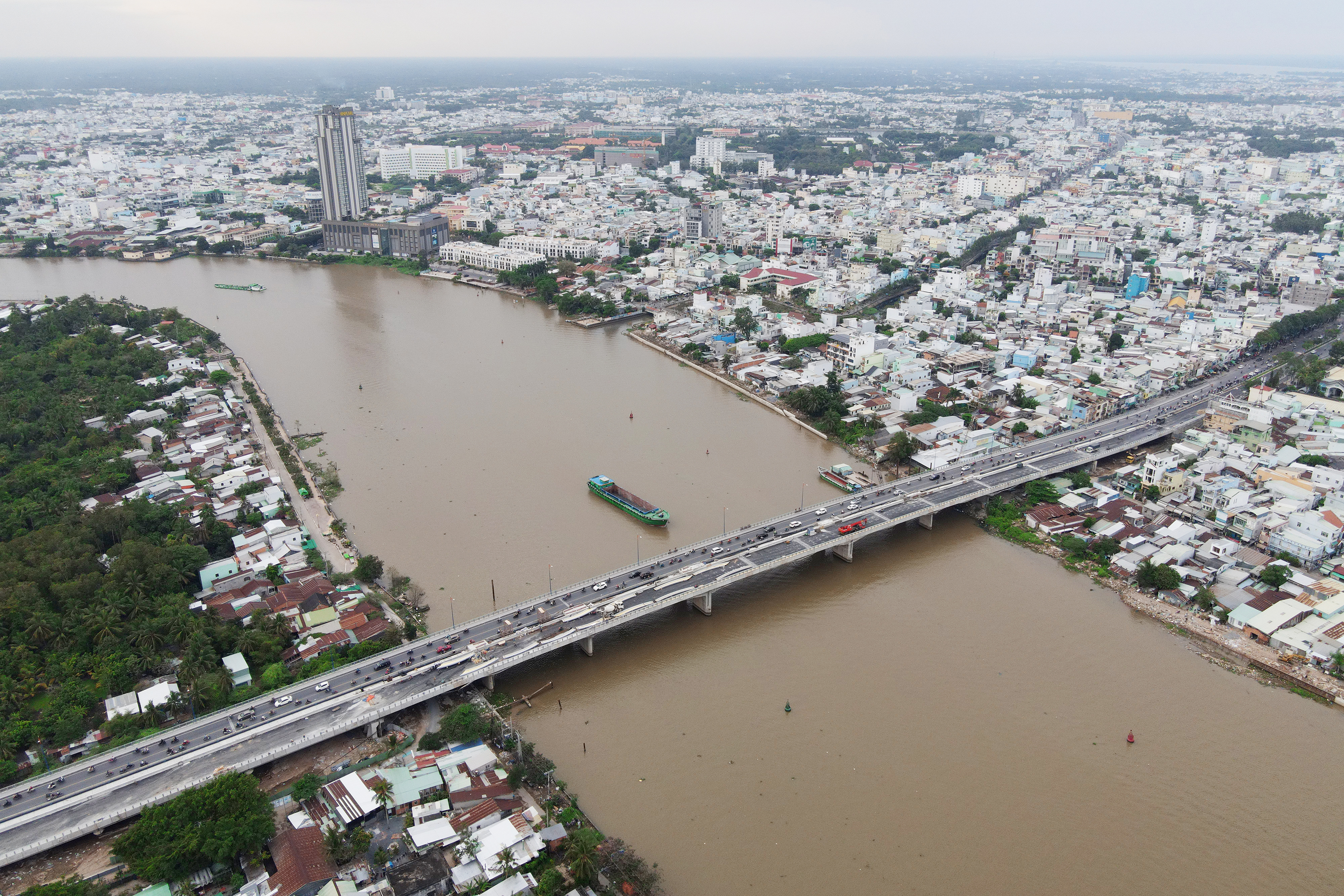 Ghi nhớ công ơn của Bác, nỗ lực xây dựng đất nước mạnh giàu